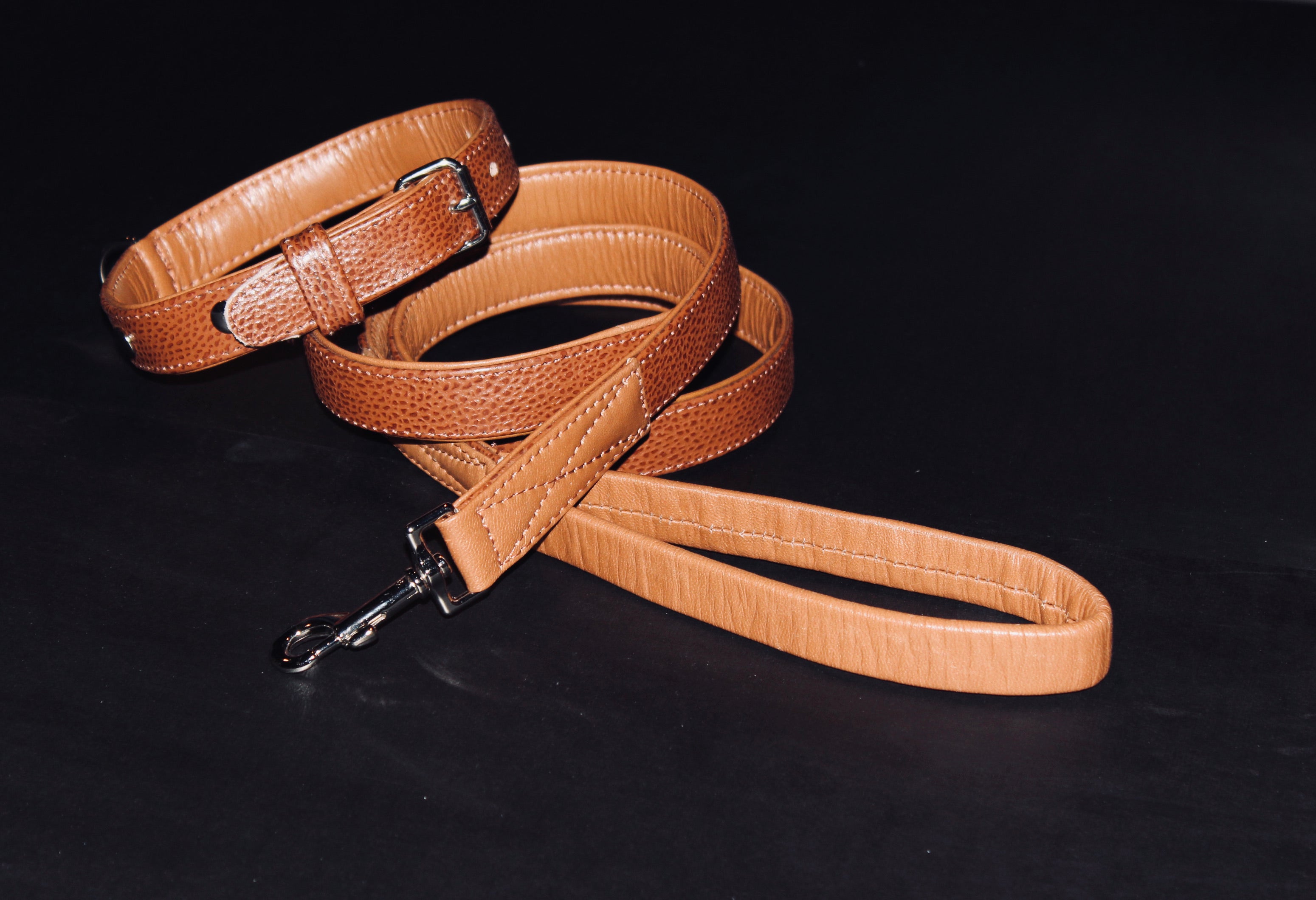 Pebbled Brown over Cognac Leash